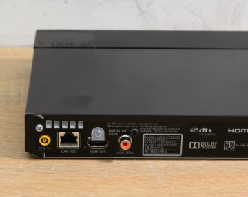 Поврежденный DVD-плеер Sony BDP-S1700 Blu-Ray с HDMI USB без аксессуаров