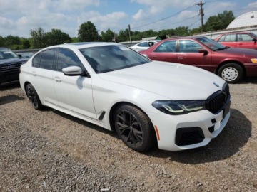 BMW Seria 5 G30-G31 2022 BMW Seria 5 540xi 2022 3.0l 3.0 Benzyna 335KM, zdjęcie 4