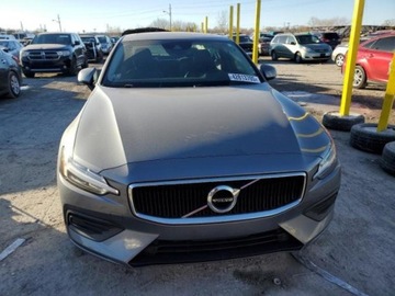 Volvo 2020 Volvo S60 2020 VOLVO S60 T5 MOMENTUM 2.0 Benzyna 250KM, zdjęcie 5