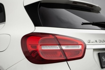 Mercedes GLA I Off-roader 1.6 200 156KM 2014 Mercedes-Benz GLA 1.6 Benzyna 156KM, zdjęcie 6