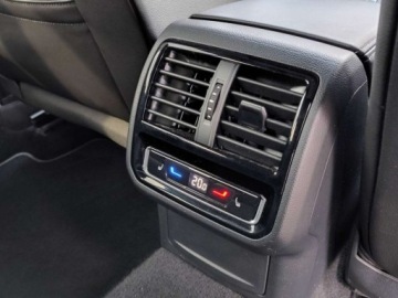 Volkswagen Arteon Fastback Facelifting 2.0 TSI 190KM 2022 Volkswagen Arteon Shooting Brake R-Line Kamera Cofania Podgrzewane Fotele, zdjęcie 23