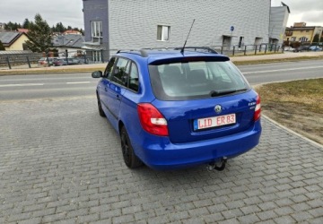 Skoda Fabia II Kombi 1.4 i 16V 85KM 2009 Skoda Fabia 1.4MPi 86KM Kombi Klima 1.4 Benzyna 86KM, zdjęcie 3