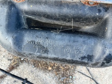 NÁDRŽ HYUNDAI H350 28500-59000 ADBLUE