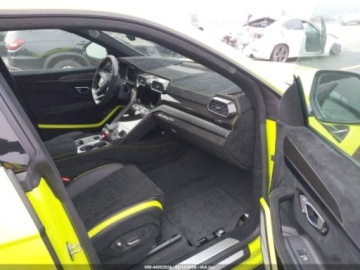 Lamborghini Urus 2023 Lamborghini Urus Performante 2023 4.0 Benzyna 657KM, zdjęcie 9