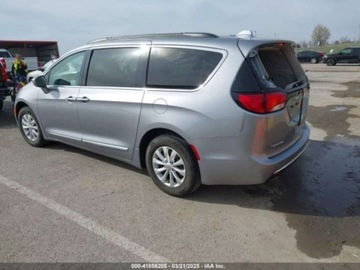 Chrysler Pacifica II 2017 Chrysler Pacifica 2017 CHRYSLER PACIFICA TOURING-L 3.6 Benzyna 287KM, zdjęcie 3
