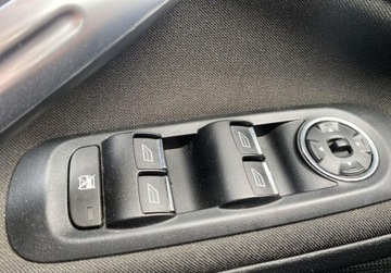 Ford S-Max I Van 2.0 TDCi 140KM 2008 Ford S-Max S-MAX 2.0 automat 2.0 Diesel 140KM, zdjęcie 19