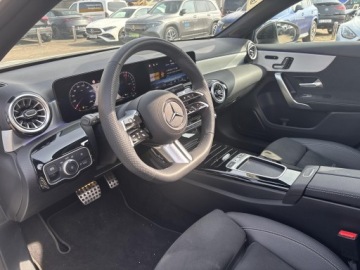 Mercedes Klasa A W177/V177 2025 Mercedes-Benz A 250 Hybryda / AMG Line/ Panorama/, zdjęcie 14