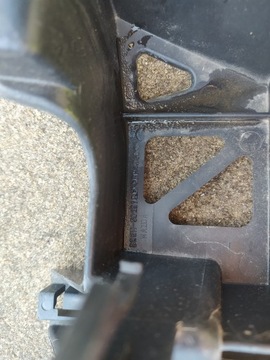 DRŽÁK DRŽÁKY NÁRAZNÍKU LEVÝ PŘEDNÍ MAZDA 3 I BK 2003-2009