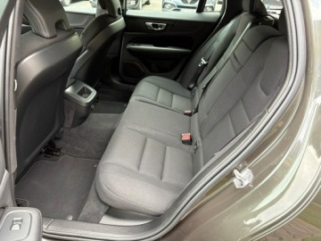 Volvo V60 II  2020 Volvo V60 2.0 benzyna Automat Kamera Hak FV23%, zdjęcie 11