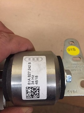 AUDI Q2 81A ZÁVAŽÍ   VIBRACÍ KRYT 81A827242B