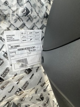 Крыло переднее правое Piaggio Yourban 125 300 НОВОЕ