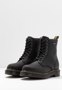 Dr. Martens Black Republic 25294001 41