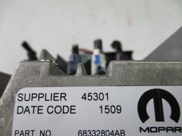 Jeep Compass 68332804AB навигационная магнитола