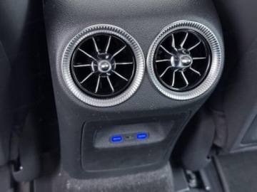 Mercedes CLA C118/X118 2025 MERCEDES-BENZ CLA 200 AMG Line Sedan 1.5 (163KM) 2025, zdjęcie 11