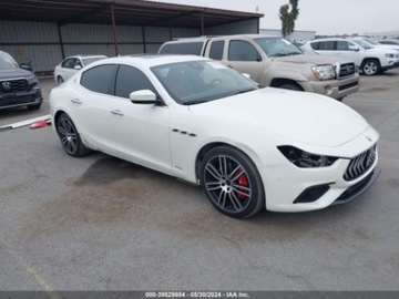 Maserati Ghibli III 2019 Maserati Ghibli 2019r, S Q4, Gransport, 3.0L, 4x4 3.0 Benzyna 424KM, zdjęcie 1