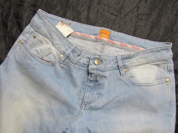 HUGO BOSS Orange 25 ORYG Spodnie Jeansy W 30 L 32