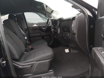 Chevrolet Silverado II 2020 Chevrolet Silverado Short Bed Custom Trail Boss 2020 4.3 Benzyna 285KM, zdjęcie 9