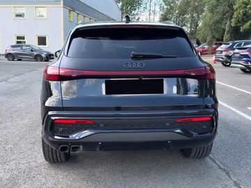 Audi Q5 II SUV Facelifting 2.0 40 TDI 204KM 2025 AUDI Q5 TDI quattro S line Suv 2.0 (204KM) 2025, zdjęcie 1