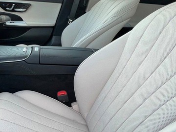 Mercedes Klasa E W214 Sedan 2.0 220d 197KM 2024 E Klasa 220 d 4-Matic AMG 2.0 (197KM) 2024, zdjęcie 6