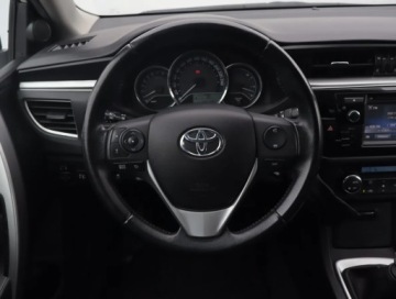 Toyota Corolla X Sedan Facelifting 1.6 Valvematic 132KM 2013 Toyota Corolla 1.6 Valvematic, Salon Polska, zdjęcie 15