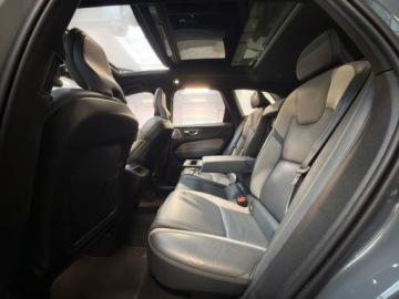 Volvo XC60 II 2022 Volvo XC 60 VOLVO XC60 B5 250KM AWD R-DESIGN AUT, zdjęcie 30