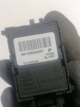 OPEL GRANDLAND X 17-24R - TLAČÍTKO REGULACE SEDADLA 98125344XT