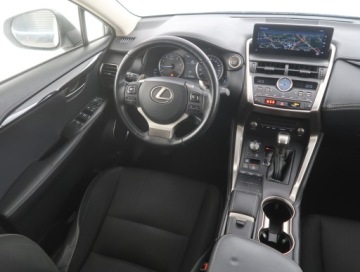 Lexus NX I SUV Facelifting 300 238KM 2018 Lexus NX 200t, Salon Polska, Serwis ASO, 4X4, zdjęcie 6