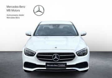 Mercedes Klasa E W213 Limuzyna 2.0 220d 194KM 2020 Mercedes-Benz Klasa E E220 4matic Od dealera Kamera cofania LED Martwe Pole, zdjęcie 7