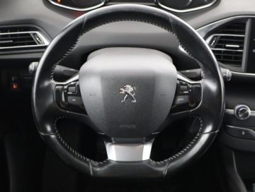 Peugeot 308 II SW Facelifting 1.2 PureTech 130KM 2018 Peugeot 308 1.2 PureTech, Salon Polska, zdjęcie 14