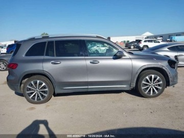 Mercedes GLB 2023 Mercedes-Benz GLB 250 2023 2.0l 2.0 Benzyna 221KM, zdjęcie 1