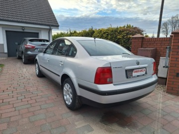 Volkswagen Passat B5 Sedan 1.8 20V 125KM 1998 Volkswagen Passat 62 Tyś kilometrów auto jak, zdjęcie 9