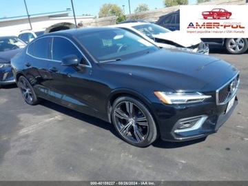 Volvo 2021 Volvo S60 2021r, Inscription, 2.0L, 4x4 2.0 Benzyna 316KM