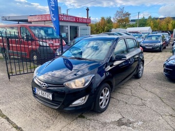 Hyundai i20 I Hatchback 5d Facelifting 1.4 CVVT 100KM 2013 Hyundai i20 100 KM 1.4 Benzyna 100KM