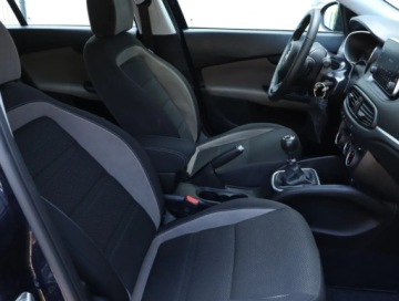Fiat Tipo II Hatchback 1.4 T-Jet LPG 120KM 2018 Fiat Tipo 1.4 T-Jet, Salon Polska, Klima, zdjęcie 8