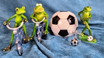 ФИГУРА ЛЯГУШКИ НА ВЕЛОСИПЕДЕ