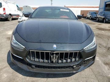 Maserati Ghibli III 2019 Maserati Ghibli 2019, 3.0L, S, porysowany lakier 3.0 Benzyna 424KM, zdjęcie 1