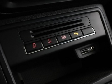 Volkswagen Tiguan I SUV Facelifting 2.0 TDI BlueMotion Technology 150KM 2015 Volkswagen Tiguan panorama klima auto navi kamera, zdjęcie 26