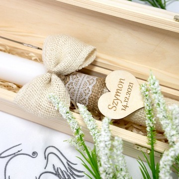 Крещальный халат и свеча в шкатулке, набор для вышивания