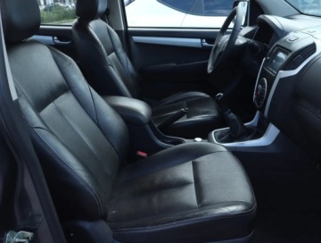 Isuzu D-Max II Single Cab Facelifting 1.9 Ddi 163KM 2017 Isuzu D-Max 1.9 D, Salon Polska, 4X4, Skóra, zdjęcie 8