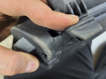 MERCEDES B-CLASS W245 ШТОРКА БАГАЖНИКА A1698100220