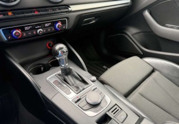 Audi A3 8V Hatchback 3d 2.0 TDI 150KM 2013 Audi A3 3-drzwiowe Audi A3 3-drzwiowe 2.0 TDI S tronic S line Sportpaket, zdjęcie 35