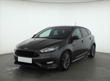 Ford Focus III Hatchback 5d facelifting 1.0 EcoBoost 125KM 2018 Ford Focus 1.0 EcoBoost, Klima, Klimatronic, zdjęcie 1