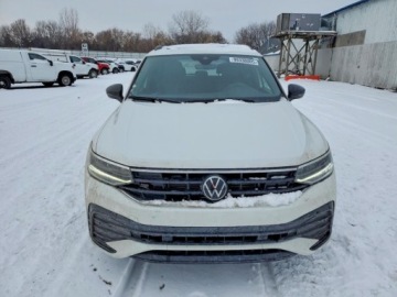 Volkswagen Tiguan III 2024 Volkswagen Tiguan Se R-Line Black 2024 2.0 Benzyna 184KM, zdjęcie 5