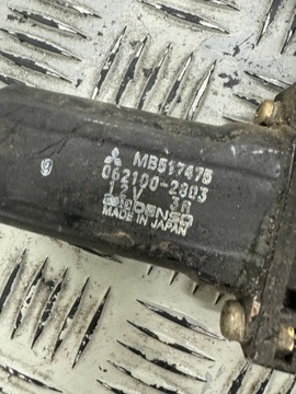 MITSUBISHI PAJERO II ZVEDÁK OKNO LEVÝ PŘEDNÍ MB517475