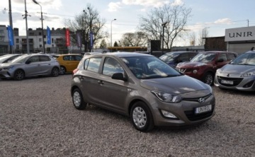Hyundai i20 I Hatchback 5d Facelifting 1.2 DOHC 85KM 2013 Hyundai i20 LIFT Benzyna 1.2 Klimatyzacja 1.2 Benzyna 85KM, zdjęcie 22