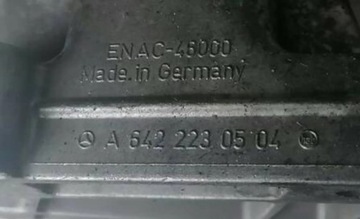 MERCEDES S W221 05-13R - UCHYCENÍ MOTORU PRAVÁ A6422230504