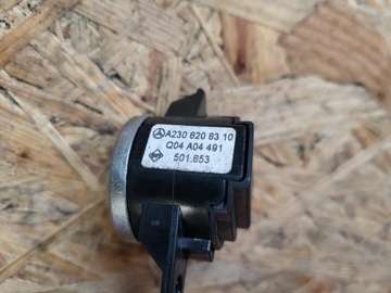 MERCEDES SL R230 TLAČÍTKO PŘEPÍNAČ KRYT KUFRU A2308208310