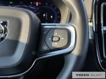 Volvo XC40 Crossover Facelifting 2.0 B3 163KM 2025 Volvo XC 40 B3 Core | Fusion Red | BLIS | Serwis A, zdjęcie 9