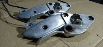 YAMAHA XJ 900 4KM 93-03 КОМПЛЕКТ ВОДИТЕЛЯ ПРАВЫЙ КРЕПЛЕНИЕ ПЕРЕДНЕЙ ПОДНОЖКИ