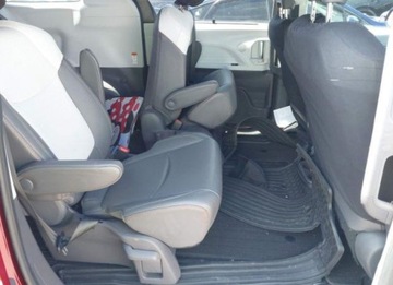 Toyota Sienna III 2021 Toyota Sienna 2021, 2.5L, XSE, po gradobiciu 2.5 Benzyna 189KM, zdjęcie 10